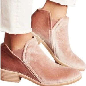 UEC NEW DOLCE VITA ANTHROPOLOGIE TAY ROSE VELVET ANKLE BOOTIE Sz 7.5